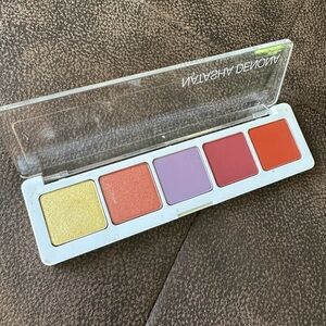 Pastel & Warm Five-Pan Eyeshadow Palette - Yellow, Peach, Lavender, Pink, Orange